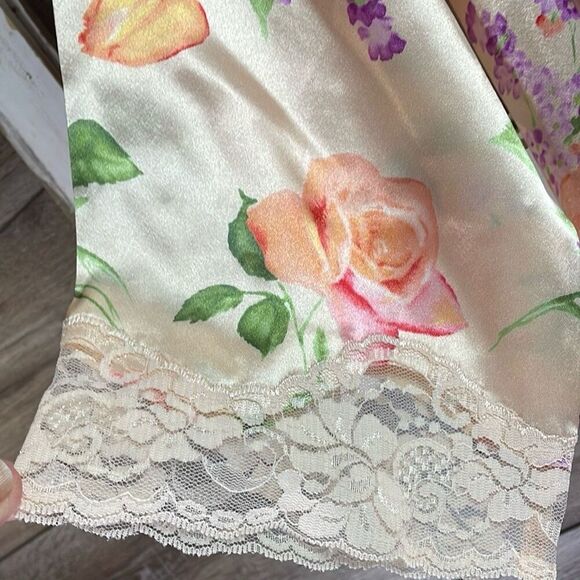 CABERNET SLEEPWEAR Ladies Nightgown House Dress Floral Classy Gown Sz L  Peach - Picture 9 of 10